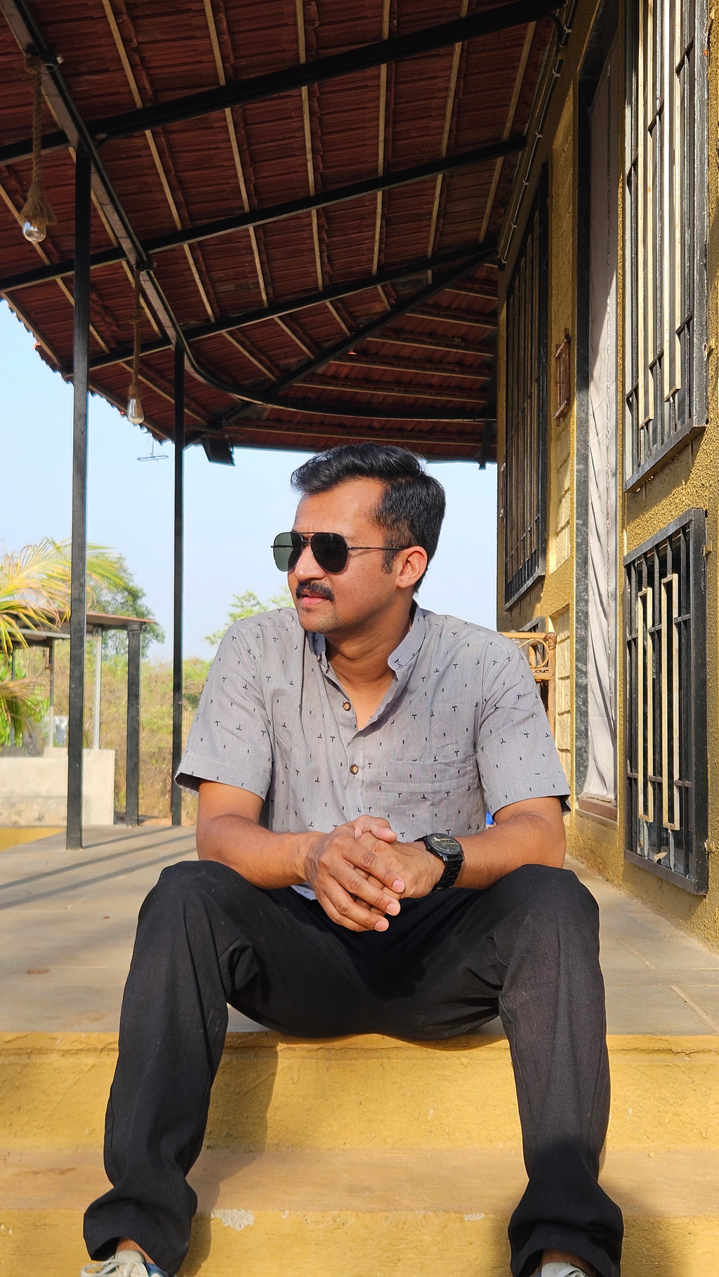 Stand collar handwoven shirt
