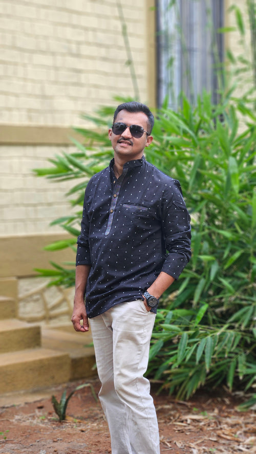 Black handwoven short kurta🖤